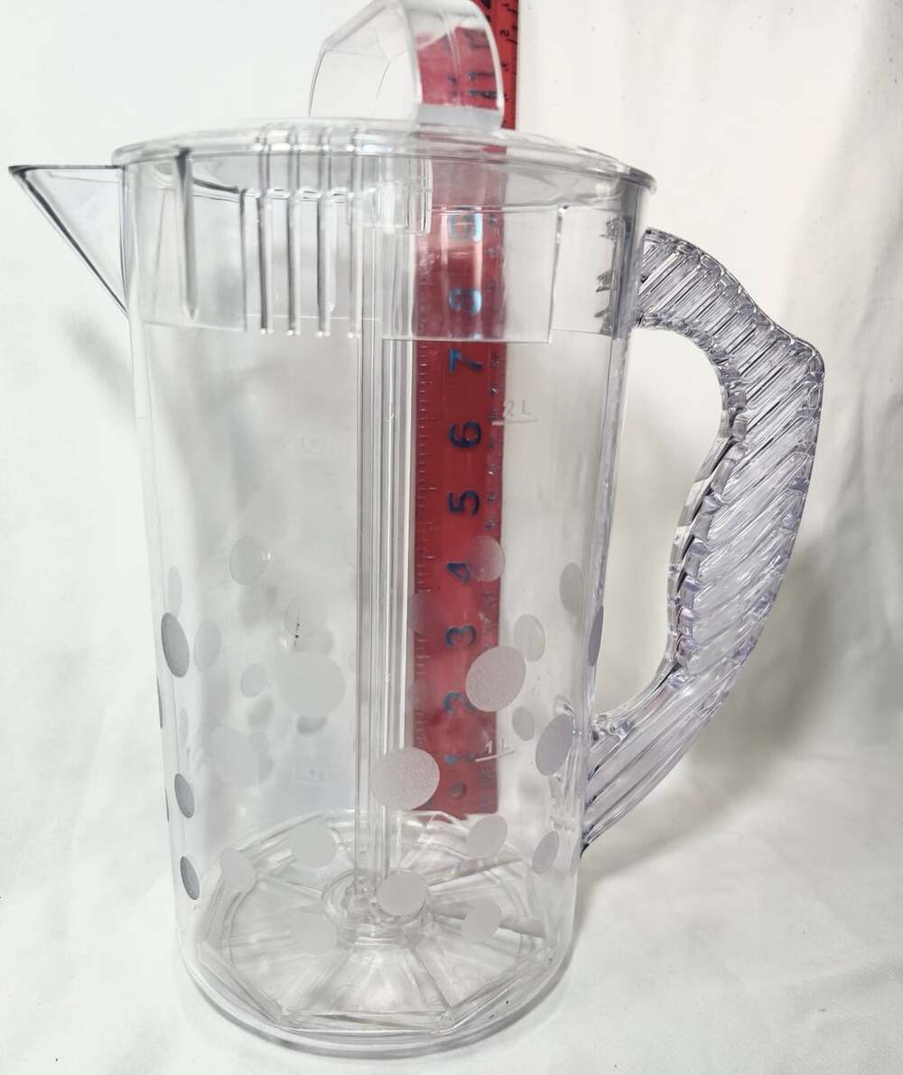 The Pampered Chef Clear Pitcher Quick Stir 2 Quart Polka Dot Retired 2272